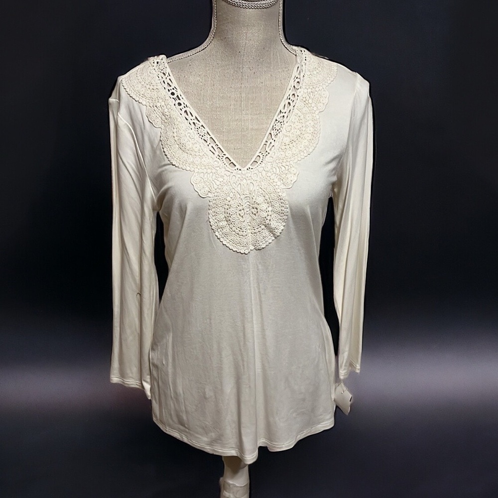 Daniel Rainn white top with lace bodice, size small